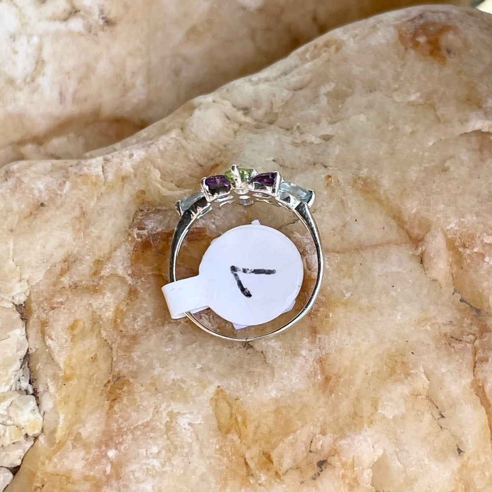 Dainty amethyst, peridot, blue topaz & honey citrine 925 sterling cluster ring 7 - Picture 5 of 7